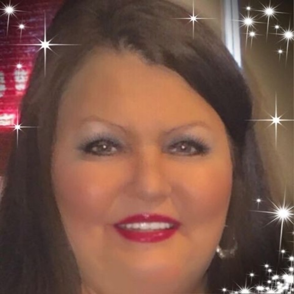 Meet your Posher, Lisa - Picture 1 of 1